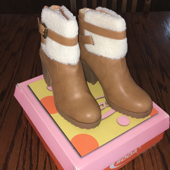 Soda Shoes - NEW Soda Faux Fur boots, size 8